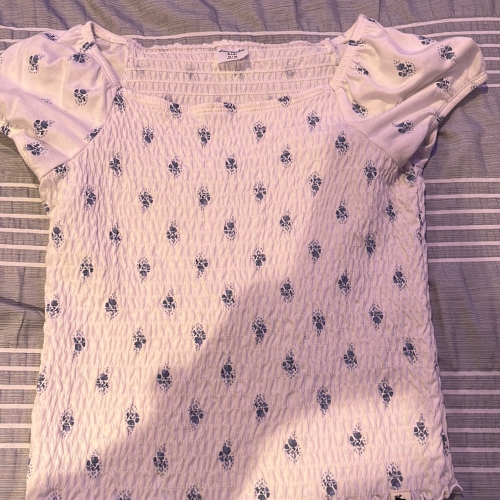 Abercrombie kids top